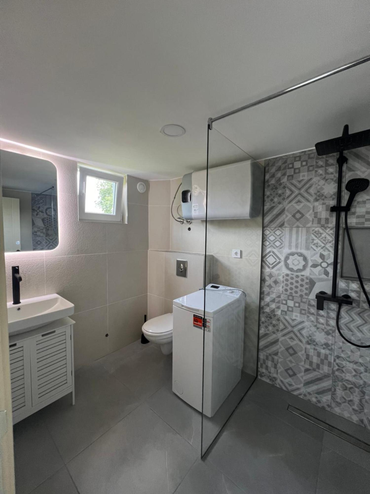 Apartmani Vivami Budva Ngoại thất bức ảnh